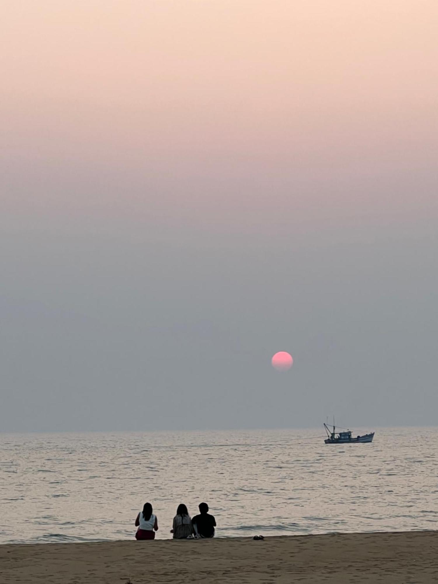 Blue Lagoon Beach Resort Gokarna  Exterior foto