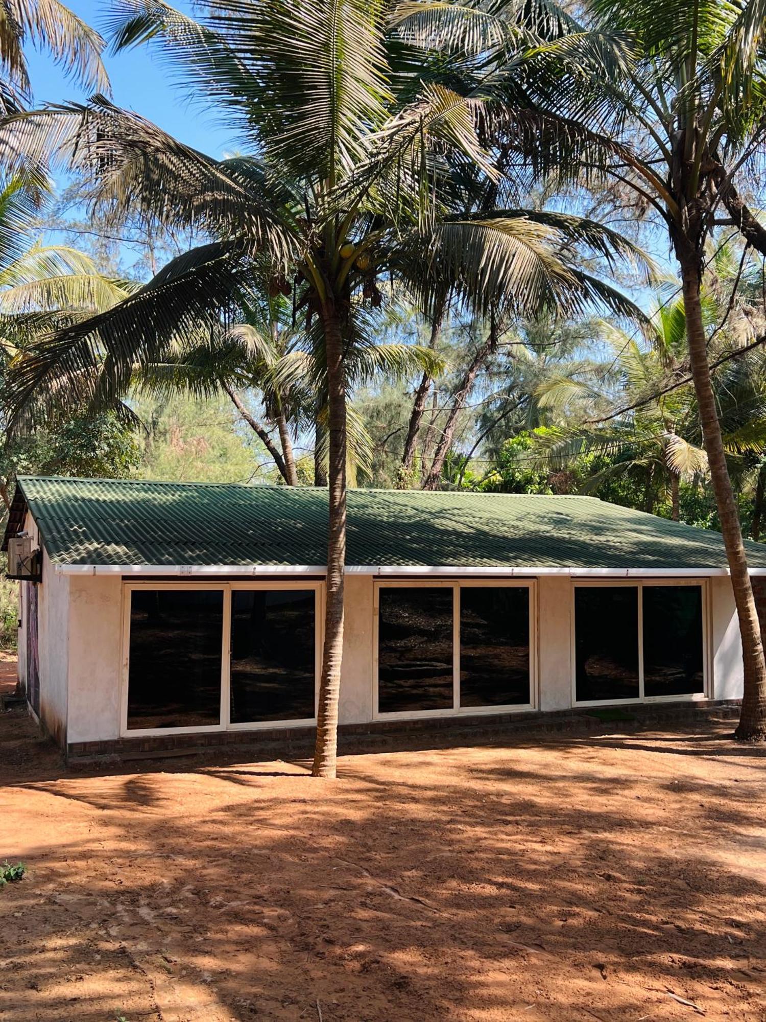Blue Lagoon Beach Resort Gokarna  Exterior foto